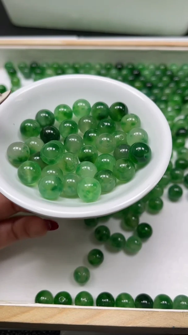 未镶嵌散珠石英质玉（非洲翠）M535 非洲 翠10mm10个7元