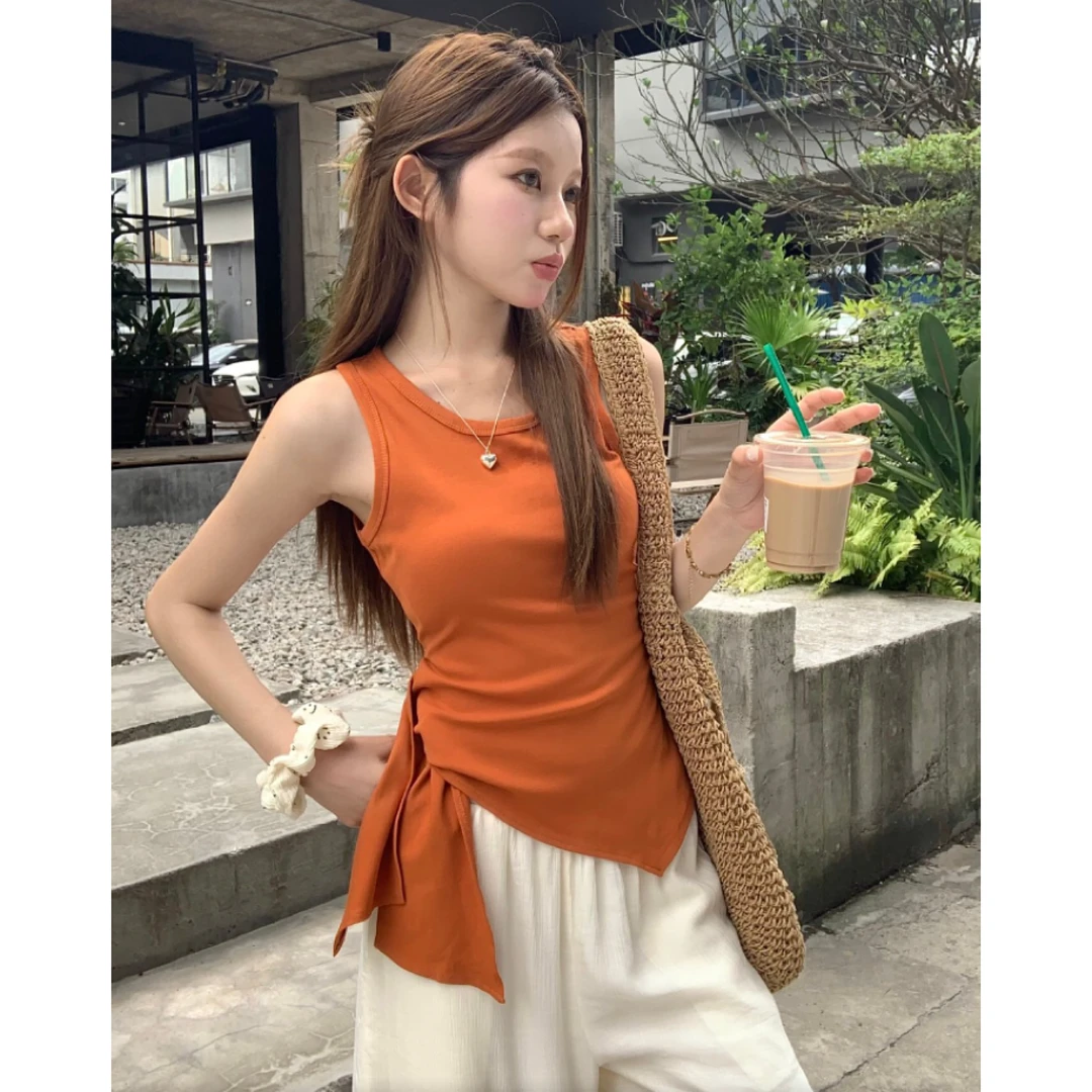 【月下清风】法式气质圆领针织背心女高级感开叉收腰显瘦无袖上衣