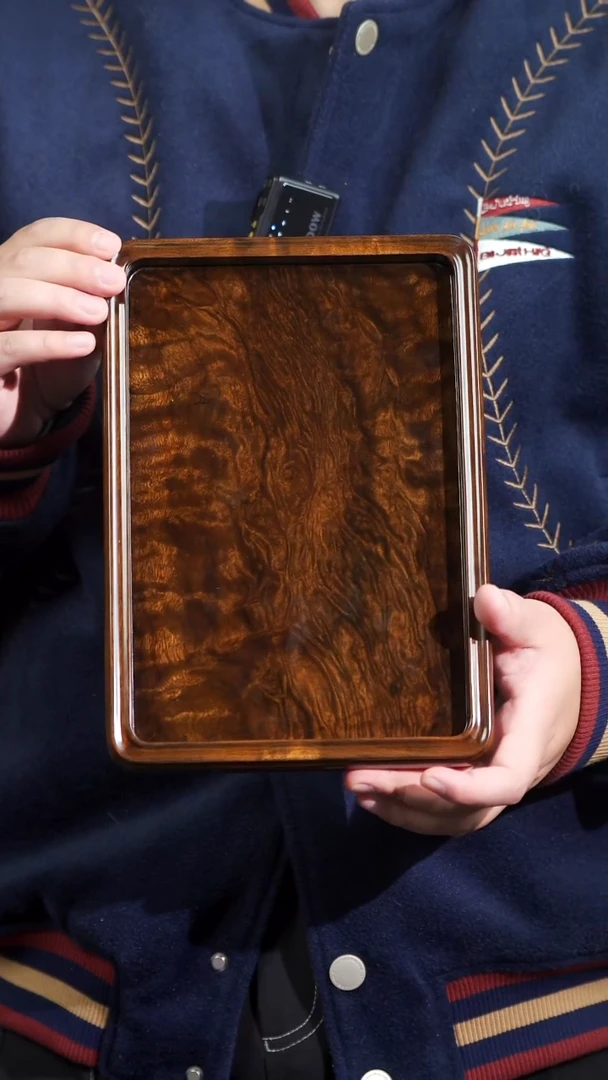 金丝楠826号阴沉满花纹大漆榫卯文承盘27cm