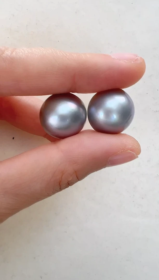 【闪购商品】拼合珍珠（马贝珠）耳饰银S925镶嵌灰色素钉