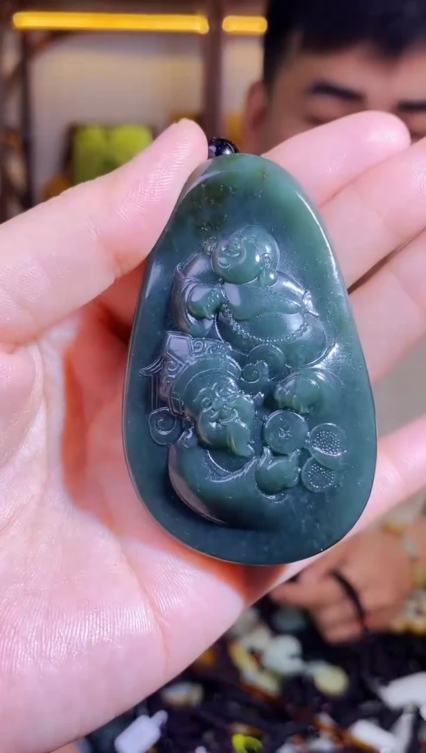 颈饰未镶嵌和田玉1