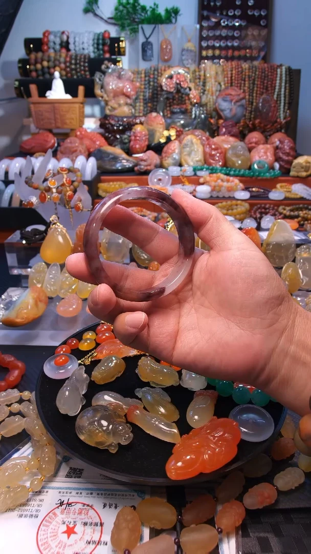 石英岩玉未镶嵌吊坠(不含链)手镯61