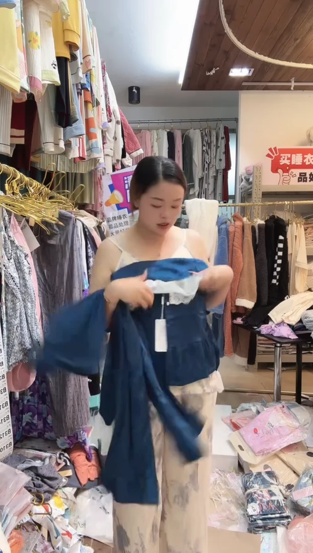 蓝色冰丝蕾丝套装（讲解为主）