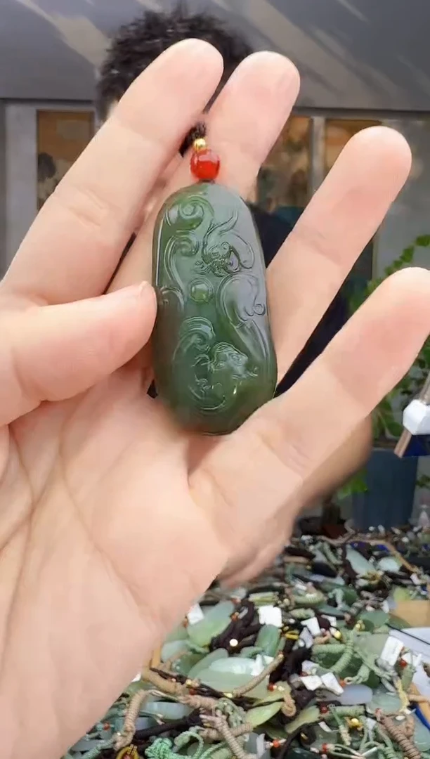 未镶嵌和田玉挂件拍一发一