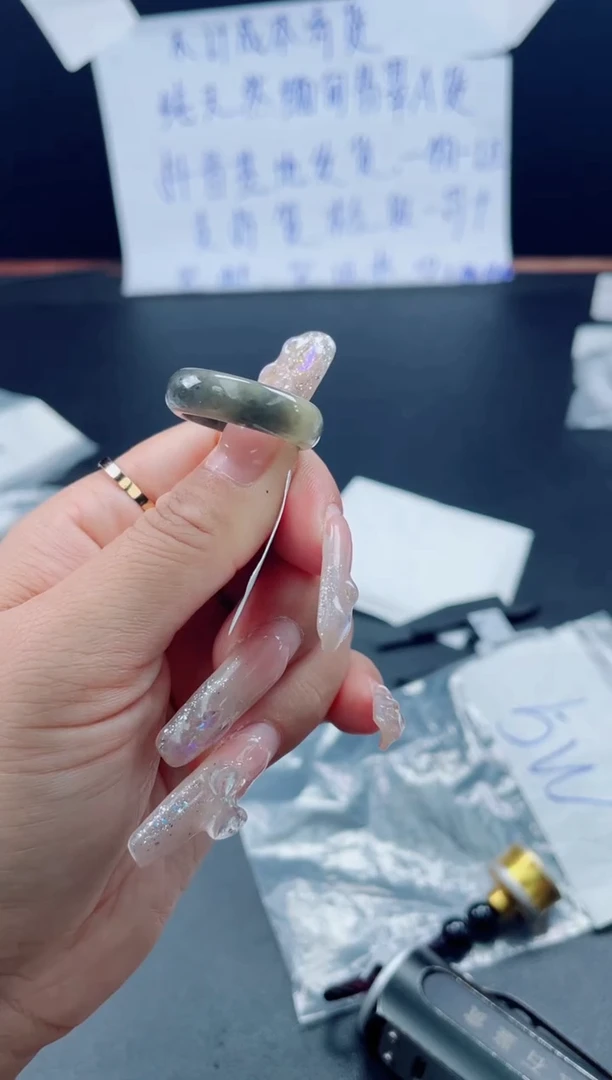 未镶嵌戒指翡翠戒圈
