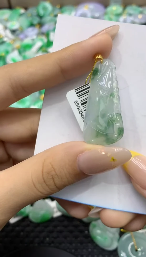 颈饰18K金镶嵌翡翠天然缅甸翡翠A货