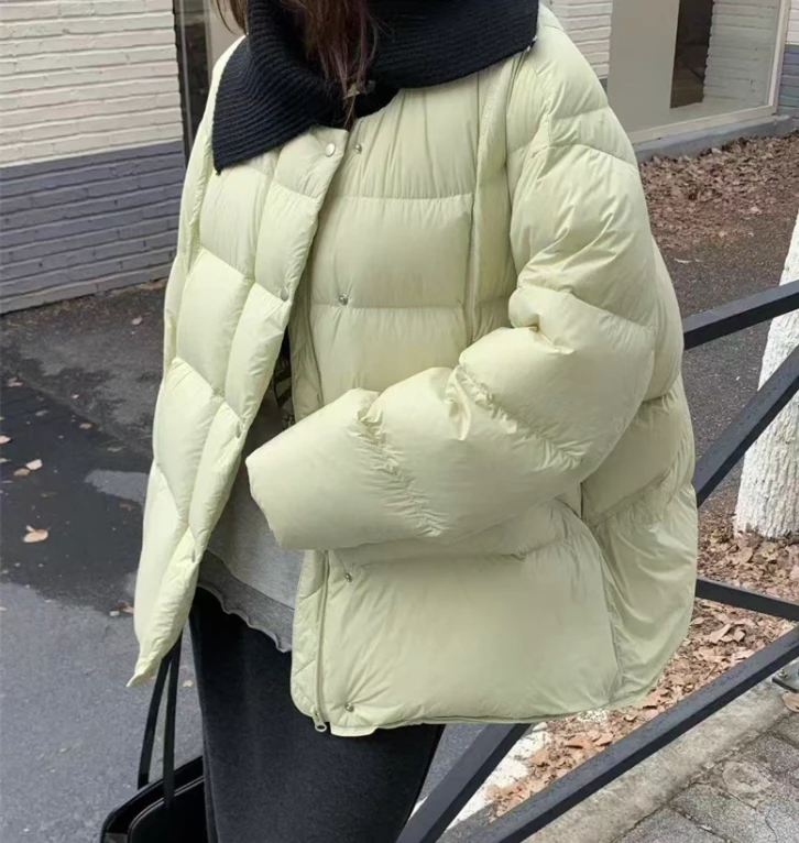 秋冬新款韩版宽松保暖针织领撞色拼接泡芙软感鹅绒服AW251437