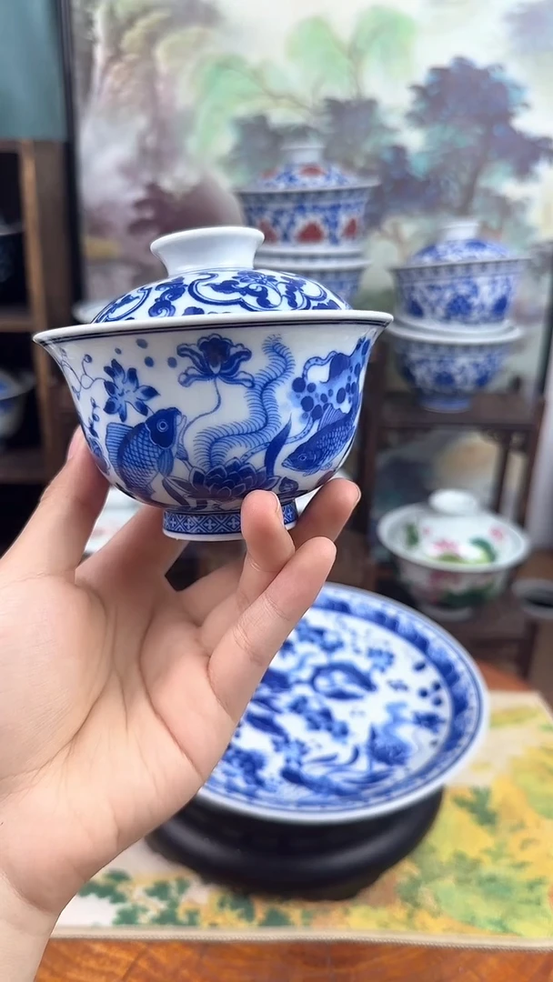 陶瓷仿成化鱼藻纹两才盖碗