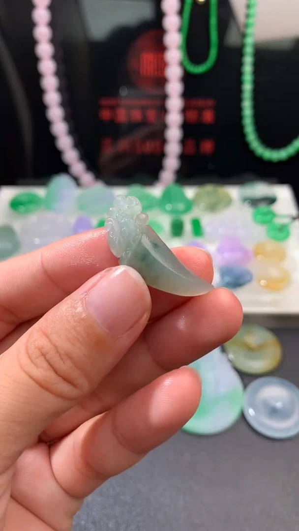 未镶嵌定制翡翠