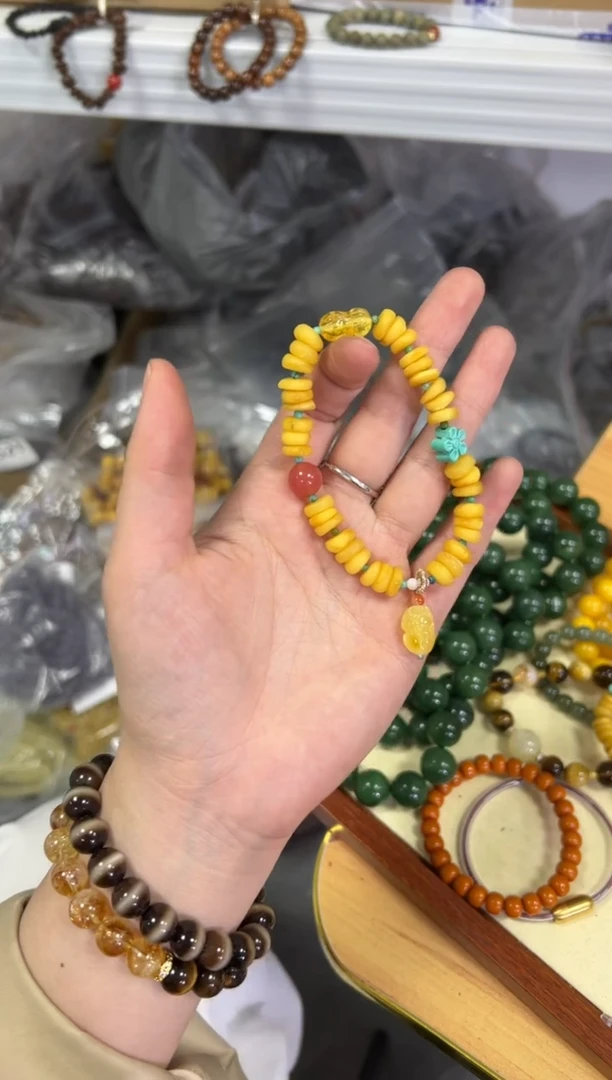 【闪购商品】蜜蜡手链未镶嵌回流老蜜蜡饼子貔貅款手链[0717]