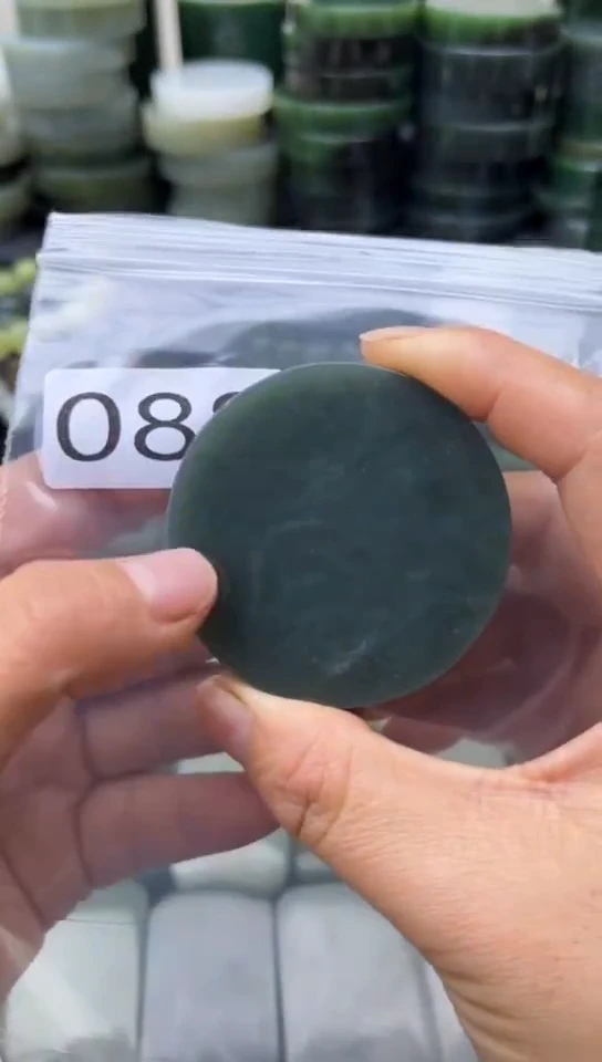 未镶嵌和田玉珠宝半成品镯芯