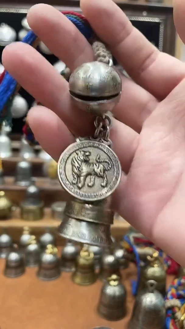 信利比里亚虎套装