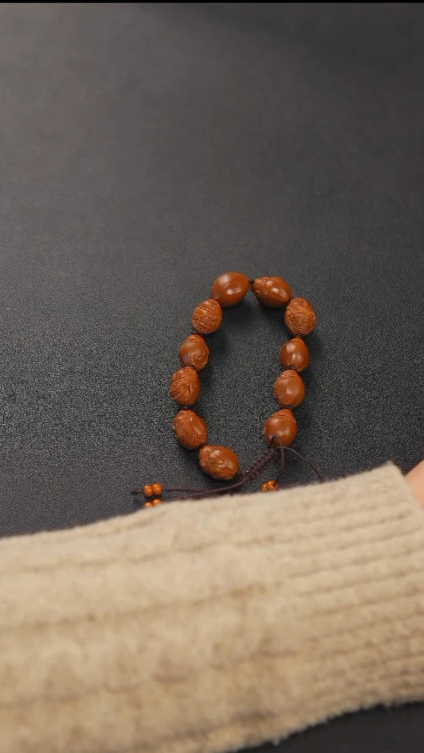 吊坠橄榄核小****憨小财神1.2