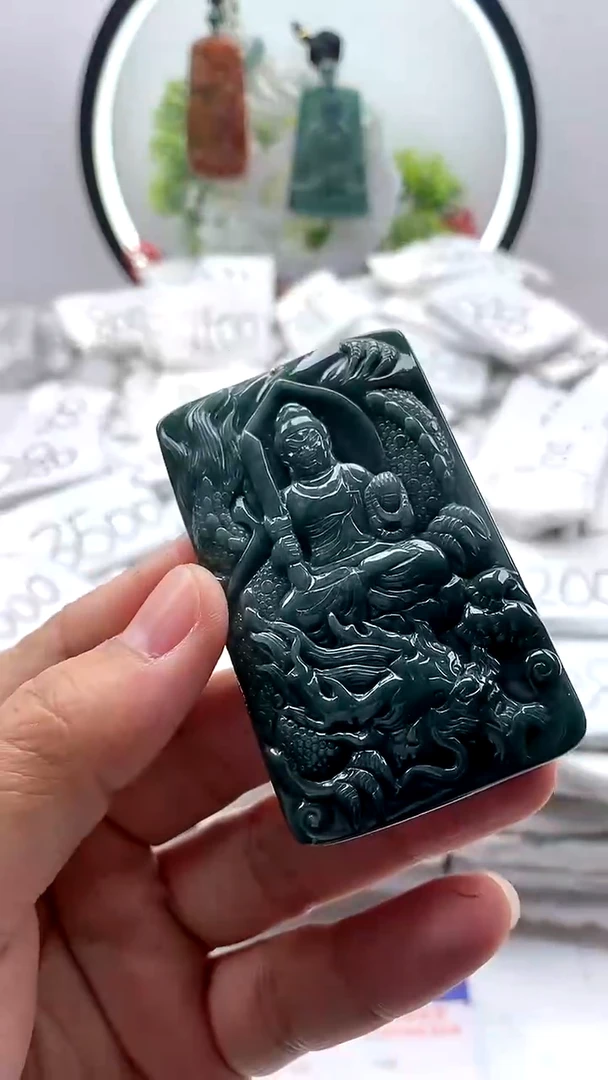 【闪购商品】翡翠颈饰未镶嵌不动明王