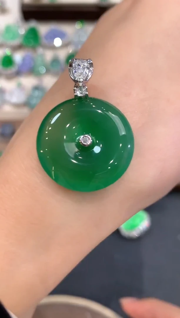 吊坠(不含链)18K金镶嵌翡翠梦q61