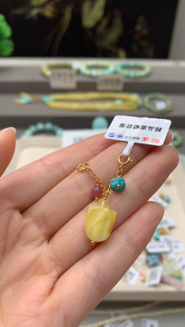 未镶嵌挂件南红玛瑙Q225