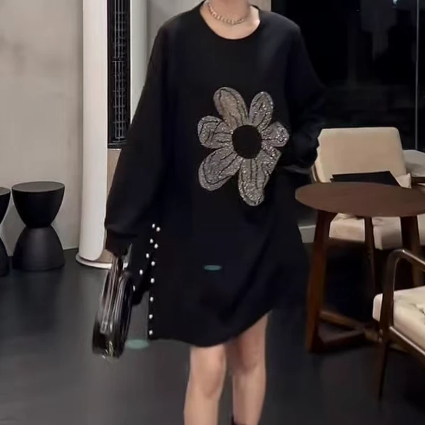 大码女装圆领胖妹妹显瘦花朵侧纽扣长袖卫衣裙休闲连衣裙9582