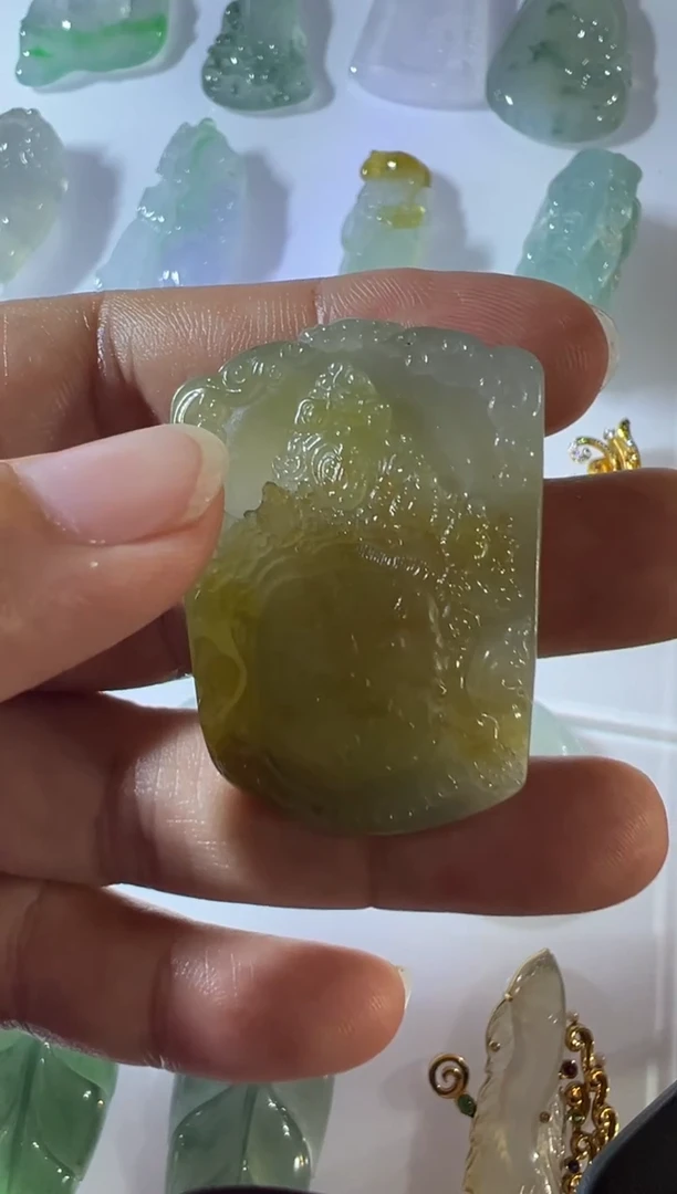 未镶嵌定制翡翠牌子