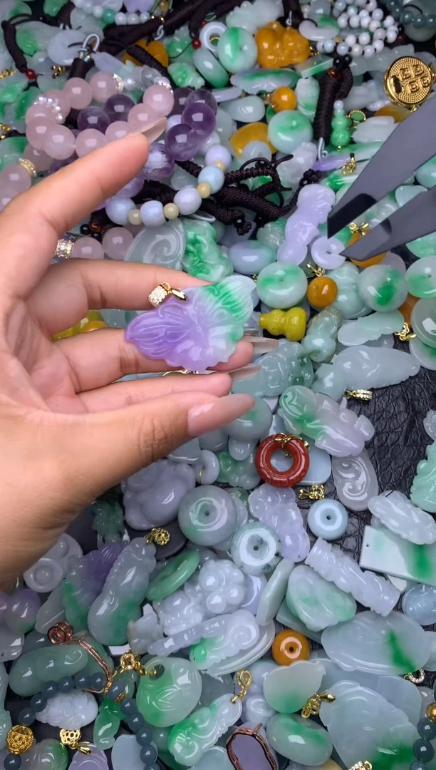 翡翠未镶嵌颈饰天然缅甸翡翠吊坠