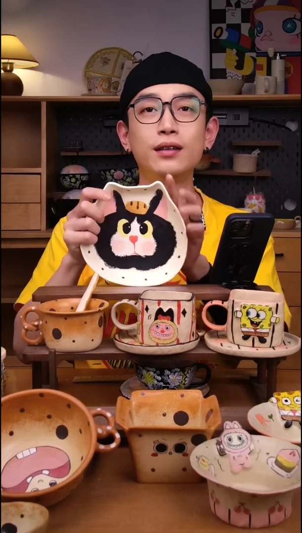 盘景德镇可爱设计师款陶瓷