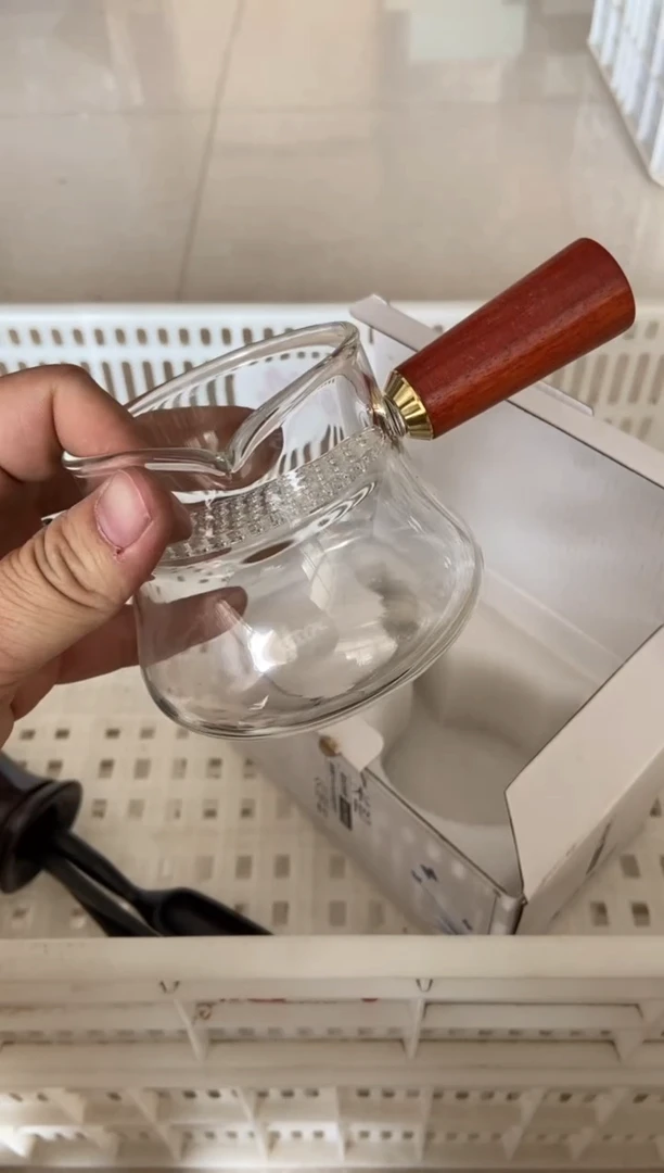 无运费险有瑕疵的摄影的产品有使用过的痕迹有点脏介意勿拍