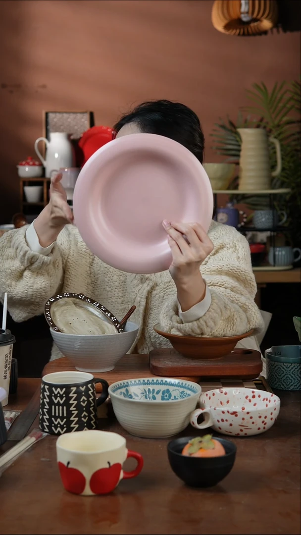 瓷片9英寸粉色哑光折边盘 微瑕 凑满20发货