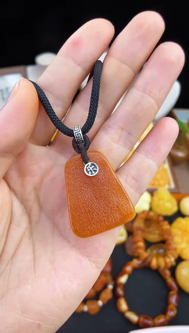 琥珀未镶嵌珠宝奇石柒月