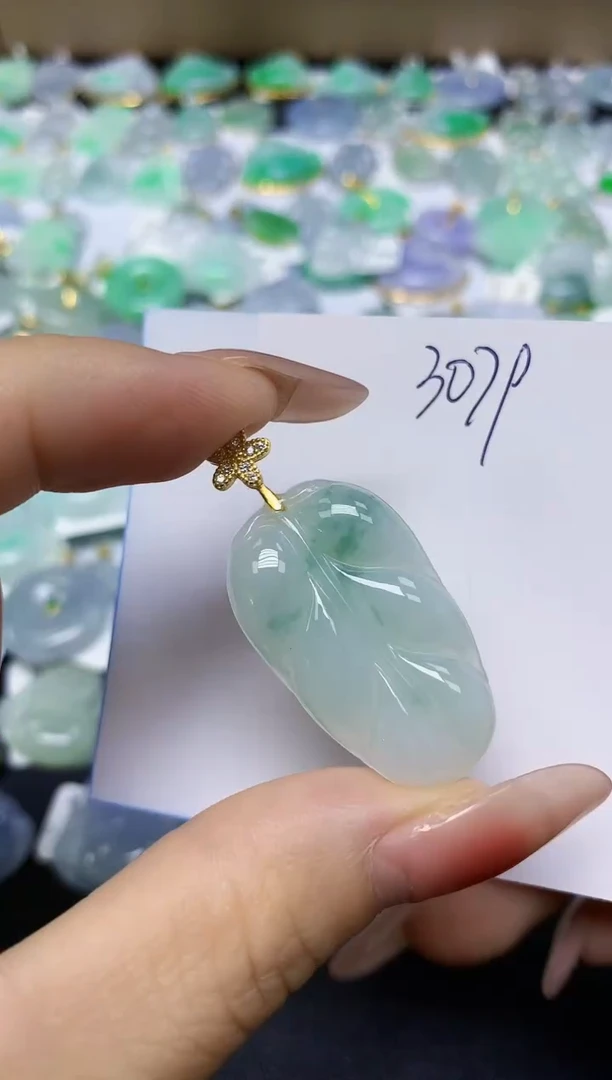 翡翠未镶嵌颈饰 天然缅甸翡翠A货
