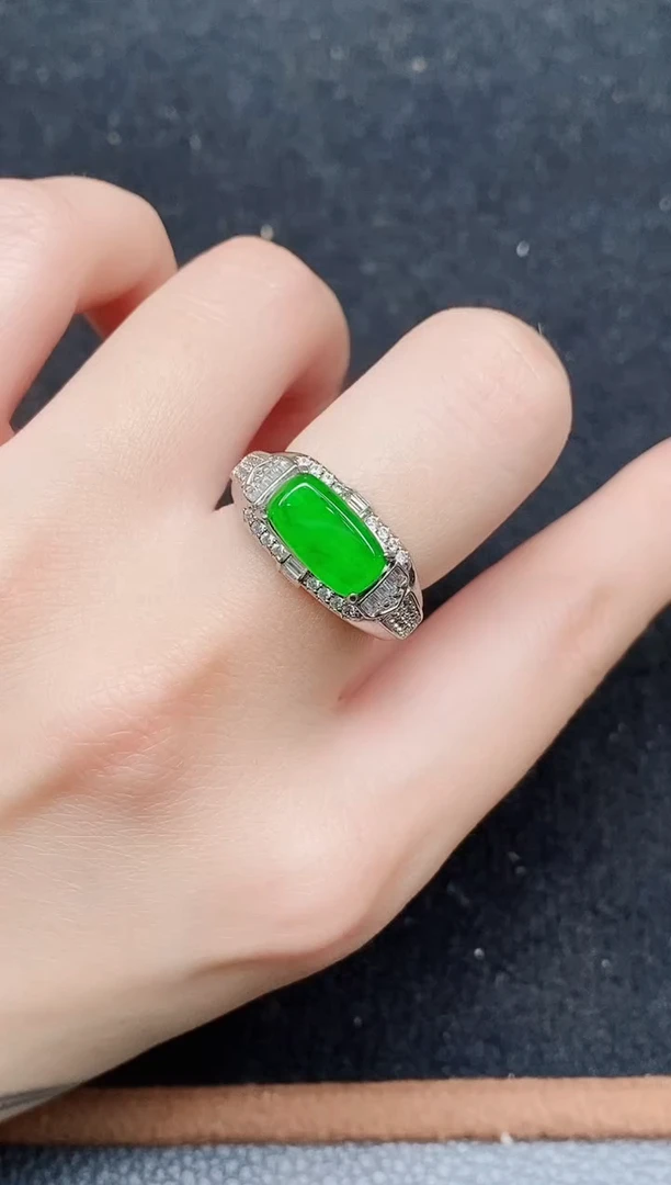 颈饰未镶嵌翡翠天然A货翡翠，保A保真