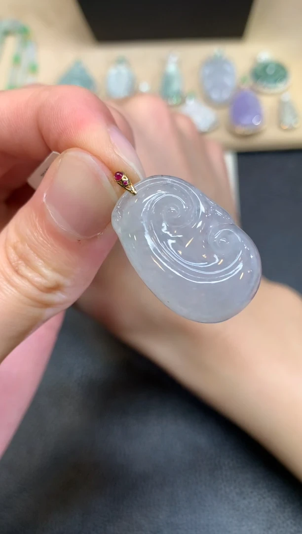 【闪购商品】翡翠颈饰18K金镶嵌如意【无服务费】