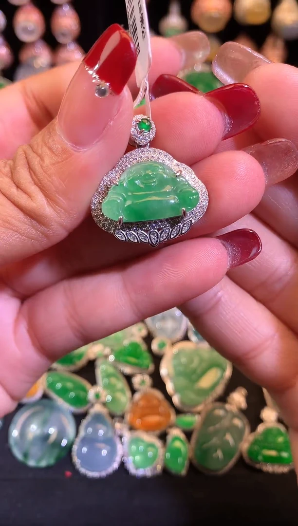 【闪购商品】翡翠颈饰银S925镶嵌缅甸天然翡翠A货