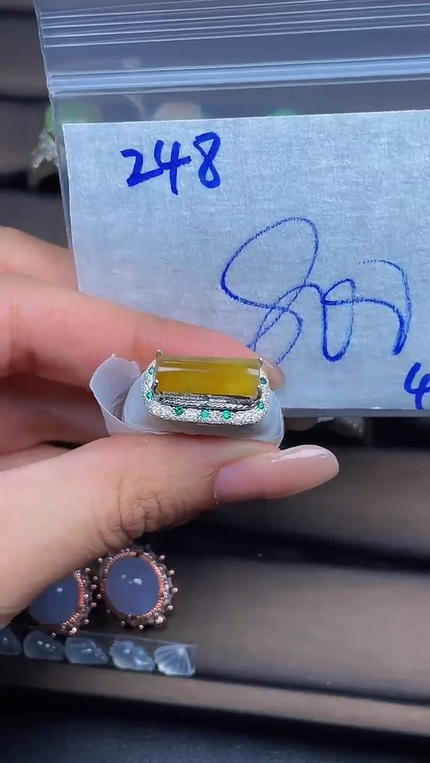 翡翠裸石未镶嵌天然缅甸翡翠A货248