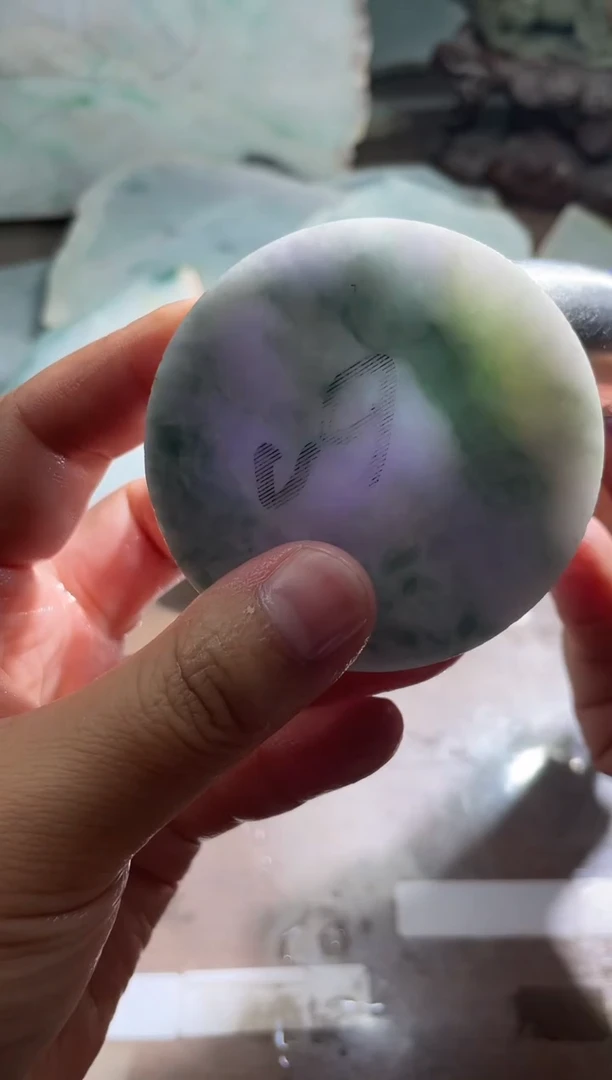 翡翠未镶嵌颈饰零零37