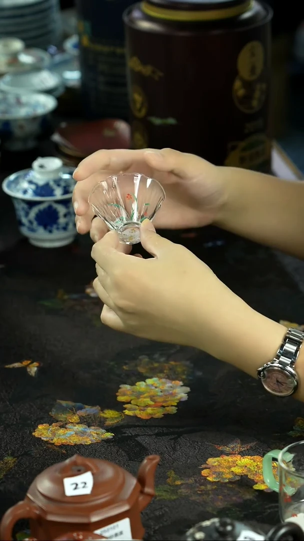 景德镇手绘瓷器放漏场