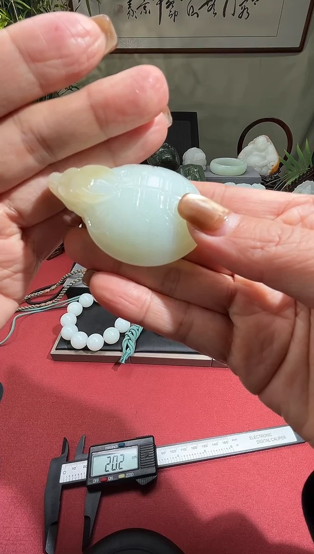 未镶嵌和田玉把件和田玉龙龟手把件42