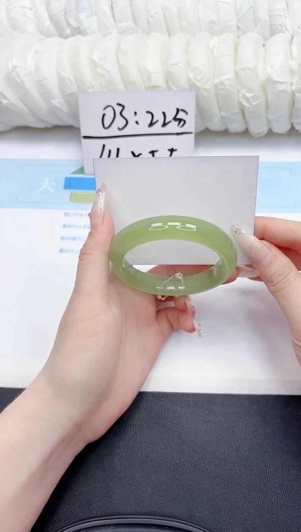 石英质玉手镯未镶嵌13-54