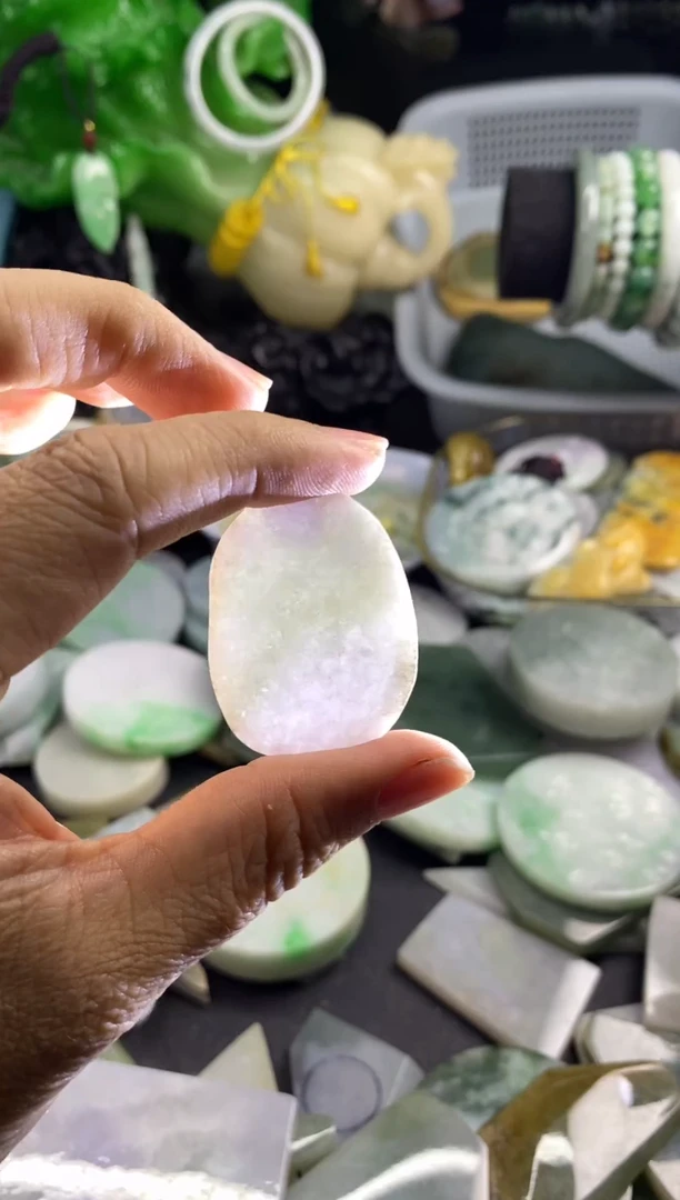 散珠翡翠A货翡翠