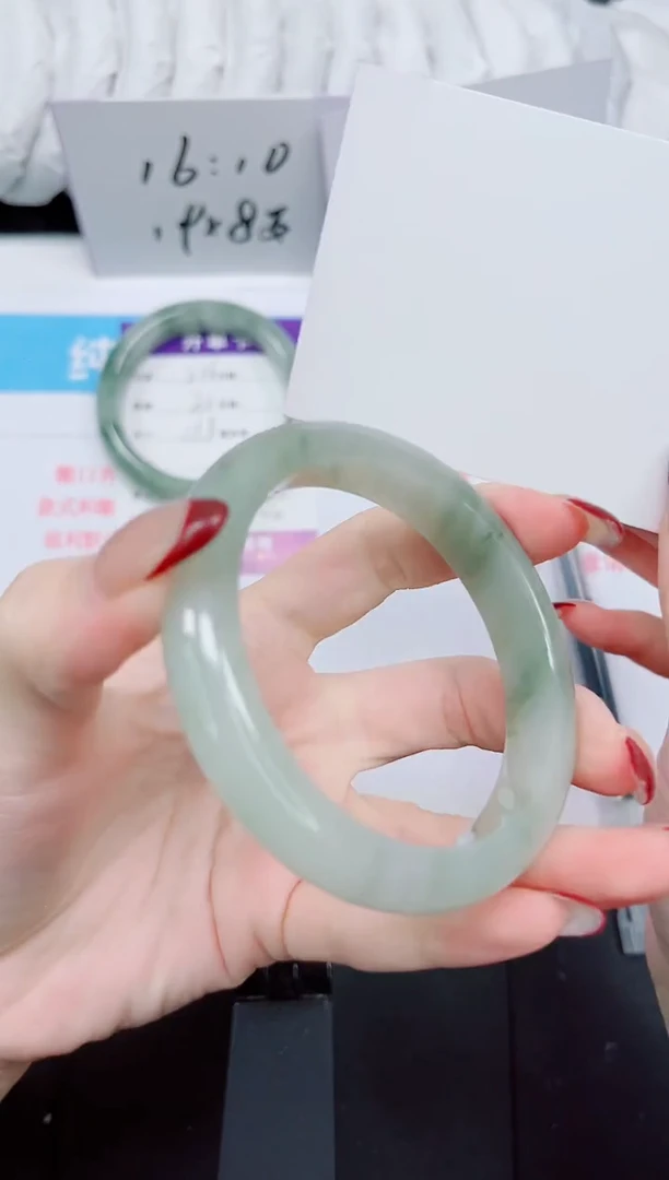 【闪购商品】石英质玉手镯未镶嵌227