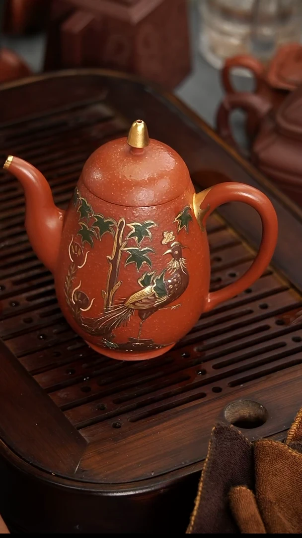 茶壶紫砂好****?宜兴紫砂粗砂朱泥24K描金金杯壶250毫升