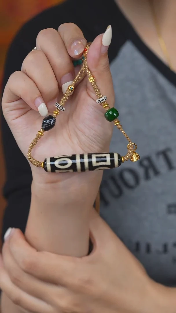 未镶嵌颈饰玛瑙/玉髓（覆膜）A28926-张奎双天D玛瑙吊坠