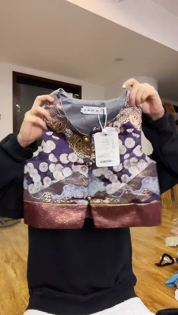 马甲 S  90斤以里