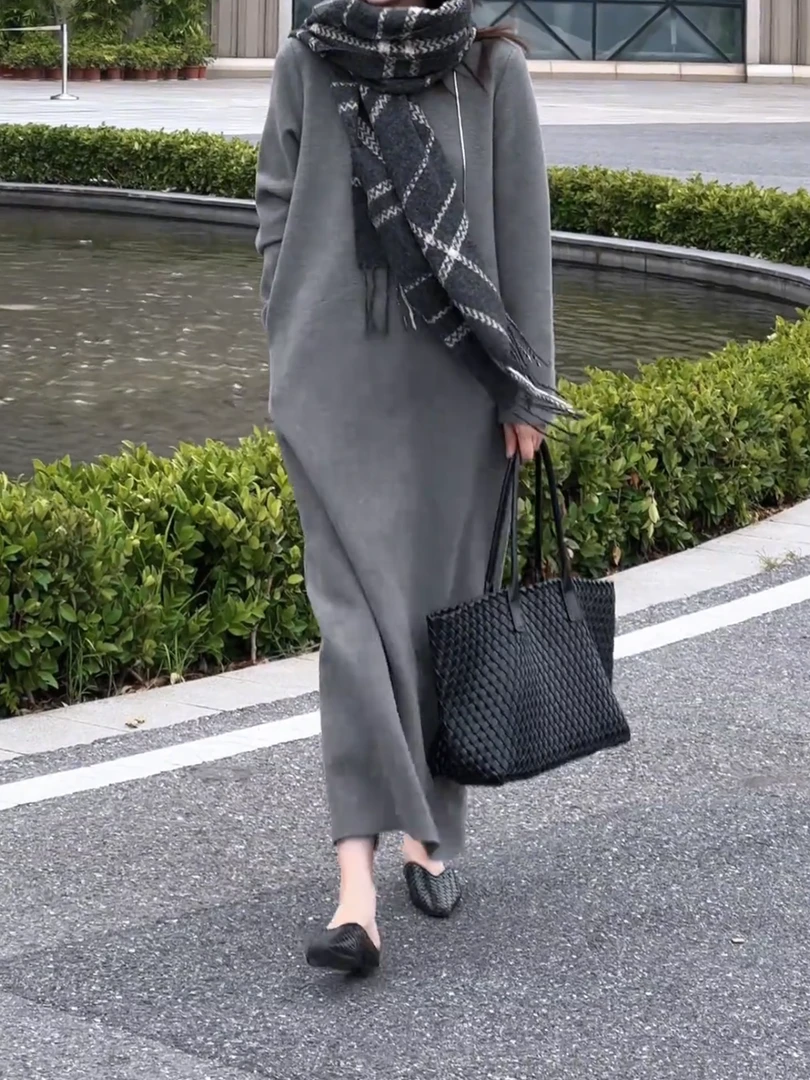 2025冬季新款欧货重磅长袖加厚连衣裙宽松显瘦洋气减龄高级感女装