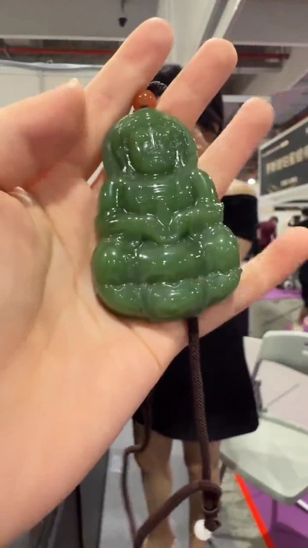 颈饰未镶嵌和田玉240秒拍号 假一罚三