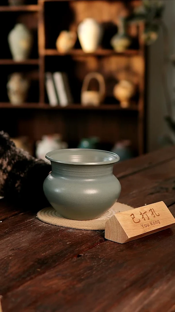 摆件29-206高14口14误差2已打孔