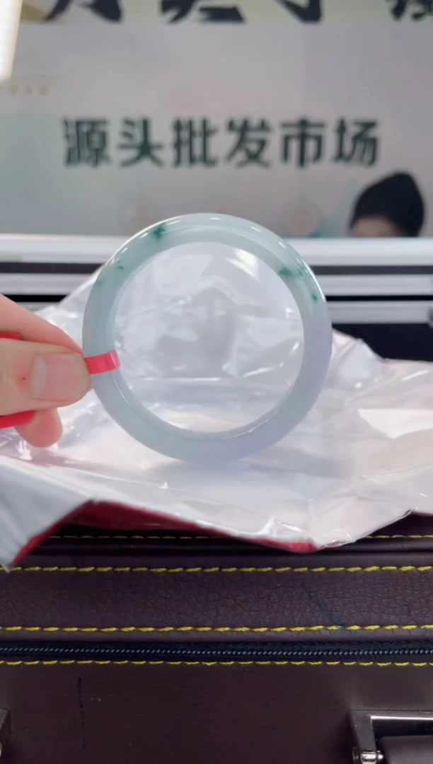 【闪购商品】翡翠手镯未镶嵌手镯