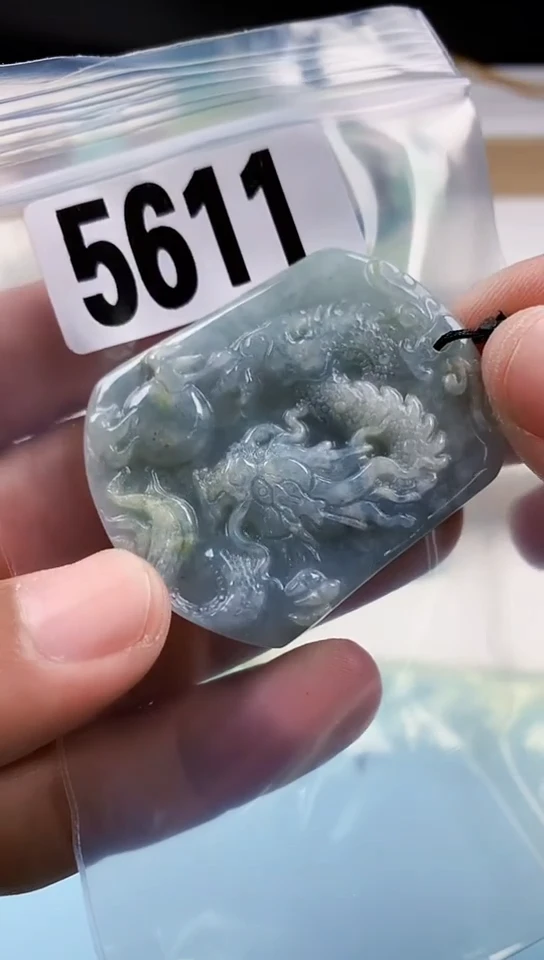 【闪购商品】翡翠挂件未镶嵌天然翡翠吊坠挂件