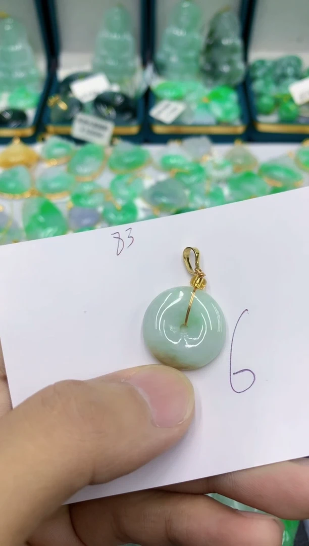 翡翠未镶嵌颈饰1111111111