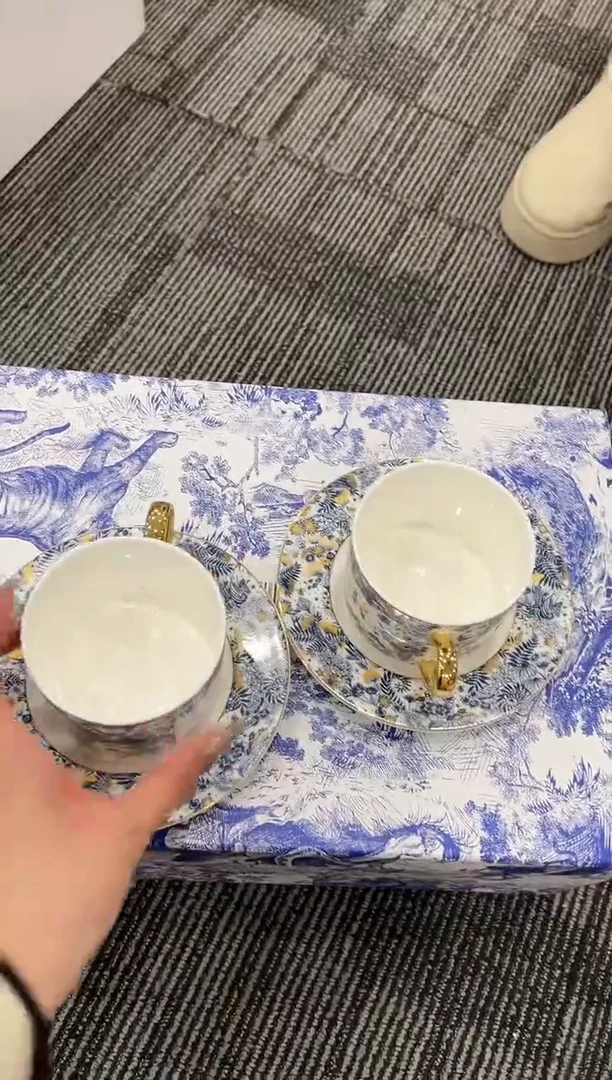 【闪购商品】杯H888--------------