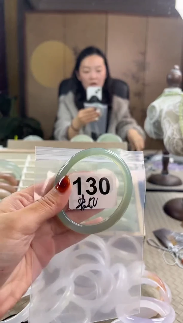 手镯玛瑙/玉髓未镶嵌我****水130