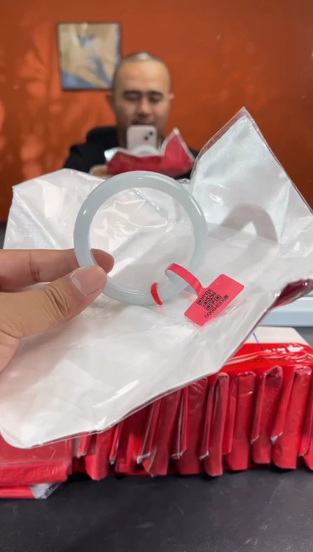 未镶嵌手镯翡翠2        圈口55